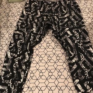 Nike snakeskin print leggings